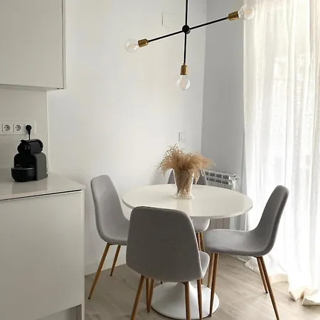 Apartment Entire With Terrace *